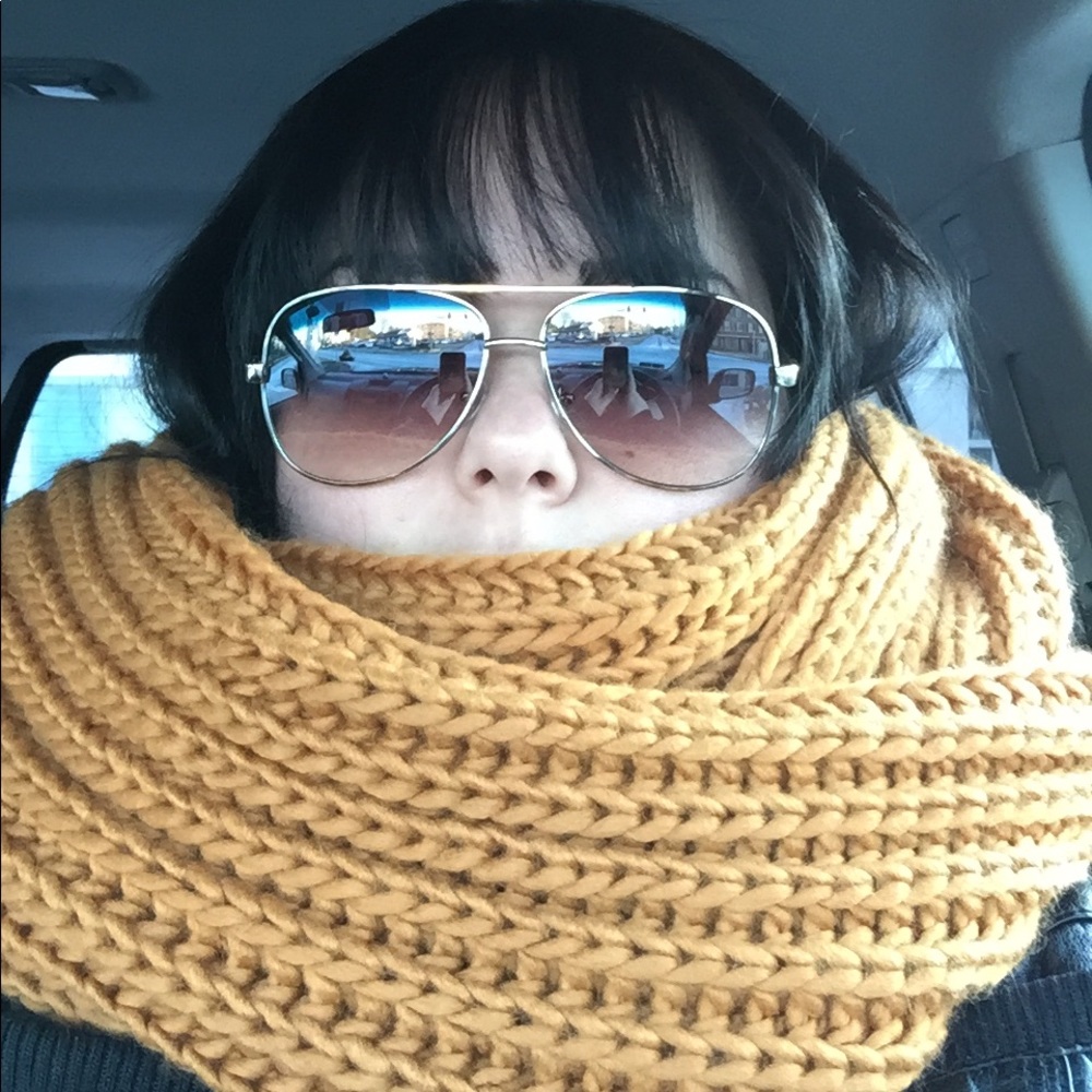 Meet your Posher, Lauren